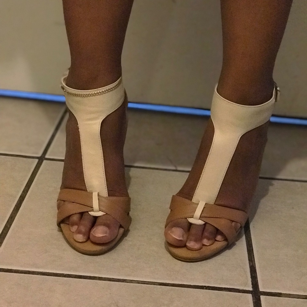 Shoes - Picture 6 of 6
